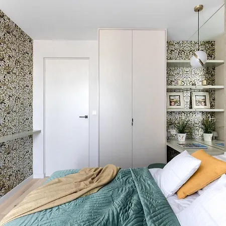 Premium Designer - Quiet And Apartman