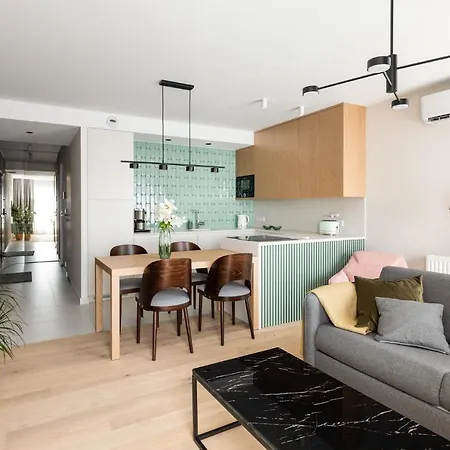 Premium Designer - Quiet And Krakkó